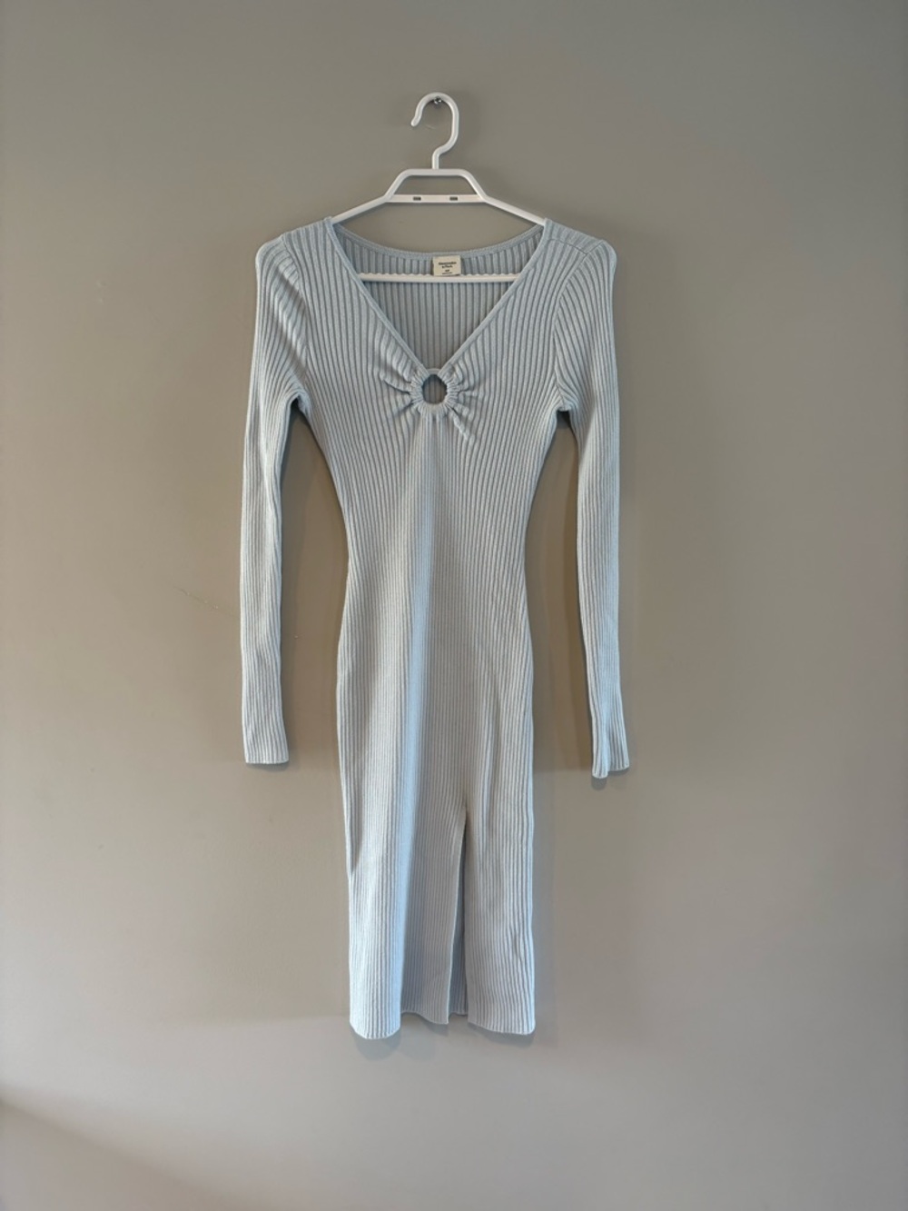 Abercrombie & Fitch Light Blue Ribbed V-Neck Midi Dress with Keyhole